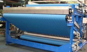 Nước thải sạch hơn với máy ép bùn